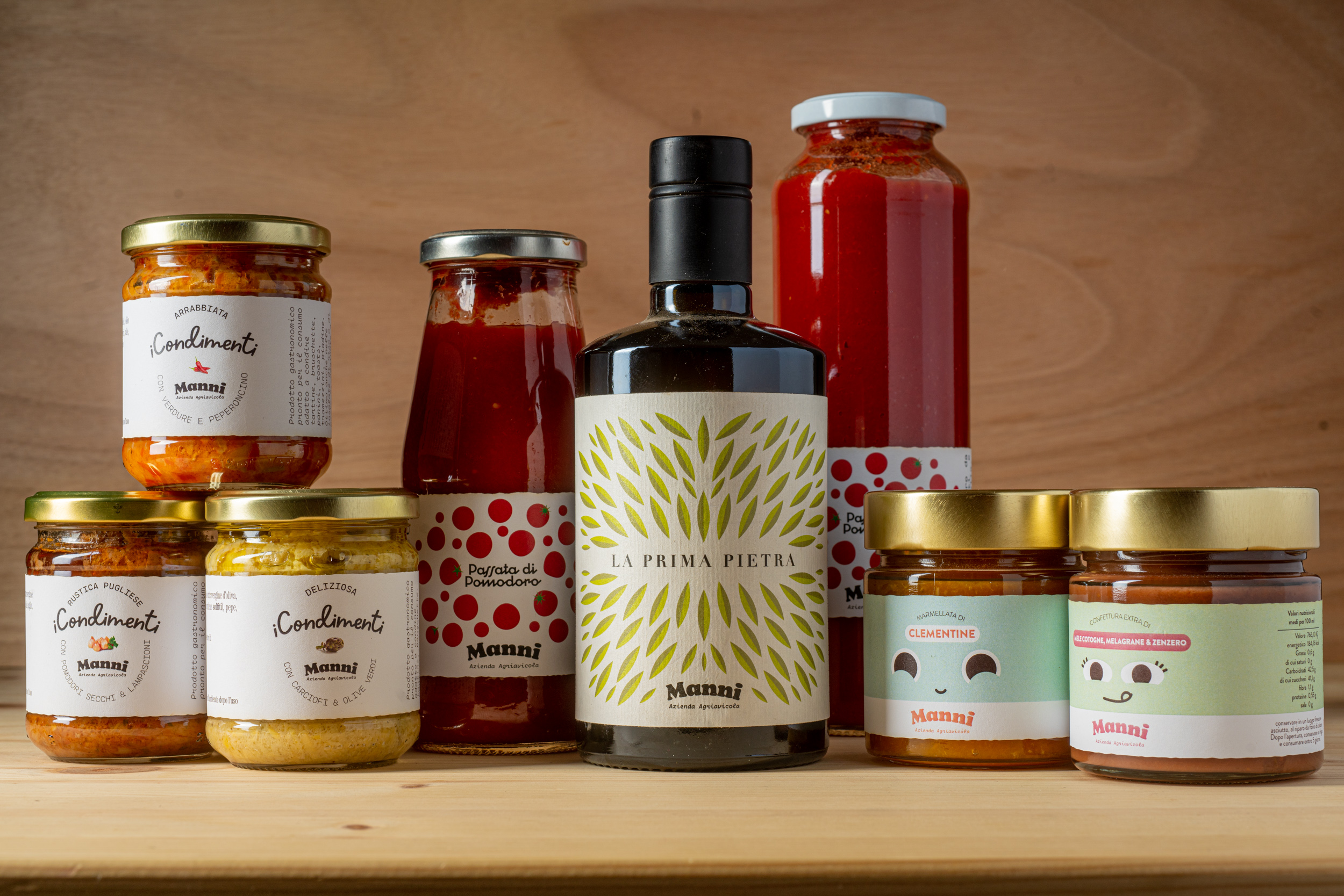 Packaging e Design etichette prodotti azienda agricola Manni